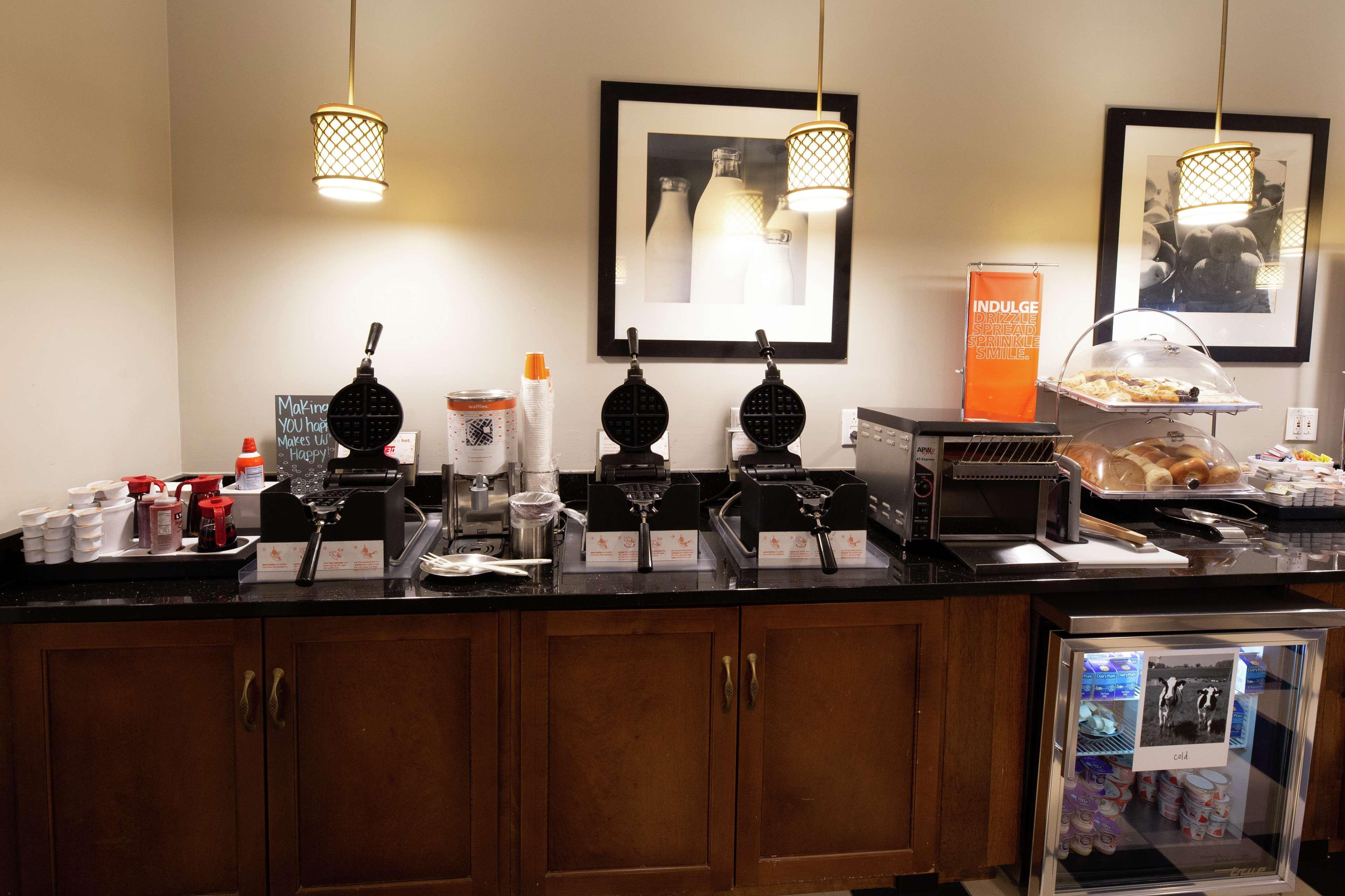 Hampton Inn & Suites Raleigh Cary Lenovo Center Kültér fotó