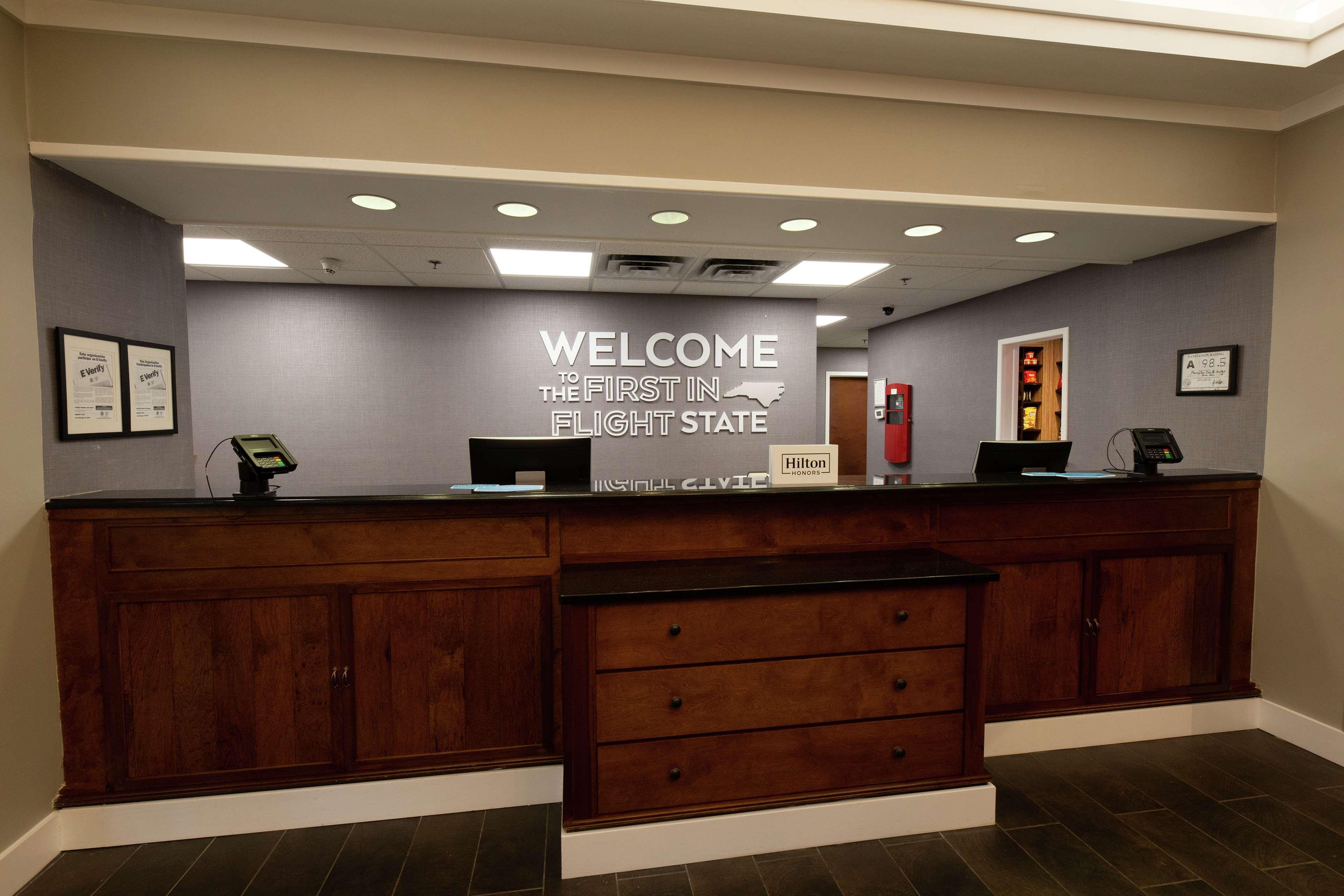 Hampton Inn & Suites Raleigh Cary Lenovo Center Kültér fotó